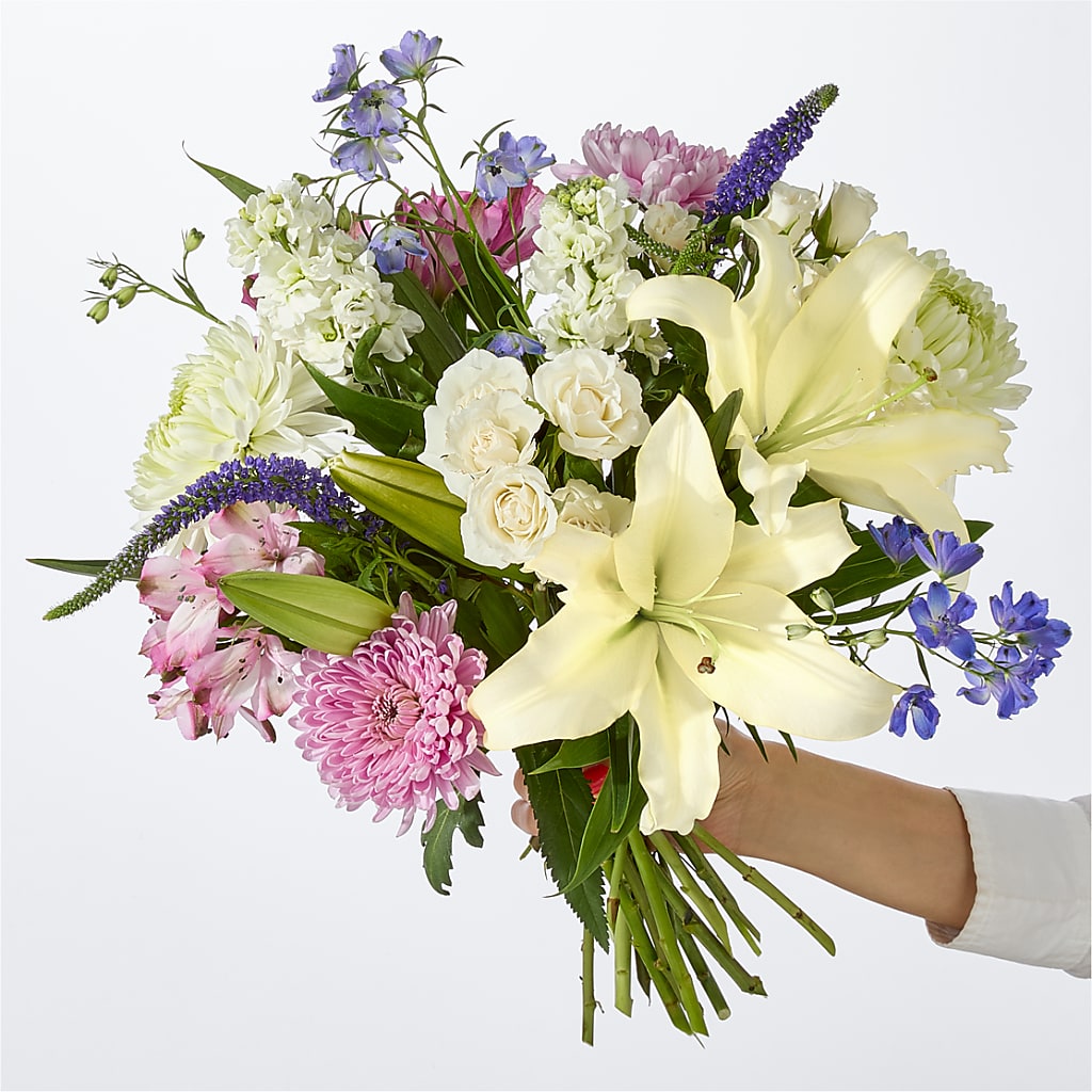Winter Celebration Bouquet – Janette Florists Inc, Windsor ON