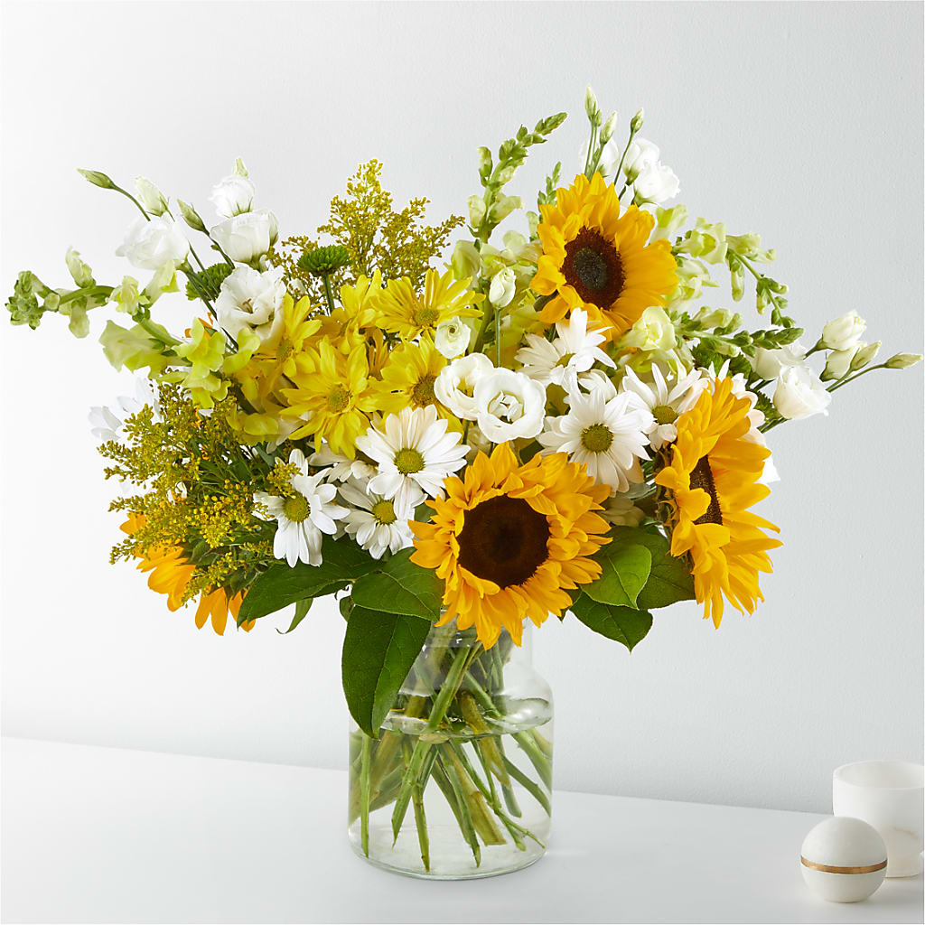 Hello Sunshine Bouquet – Janette Florists Inc, Windsor ON