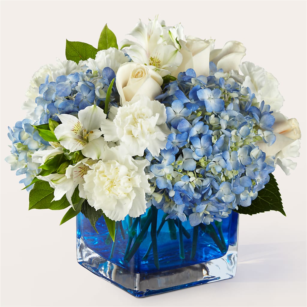 Soothing Waters Bouquet – Janette Florists Inc, Windsor ON