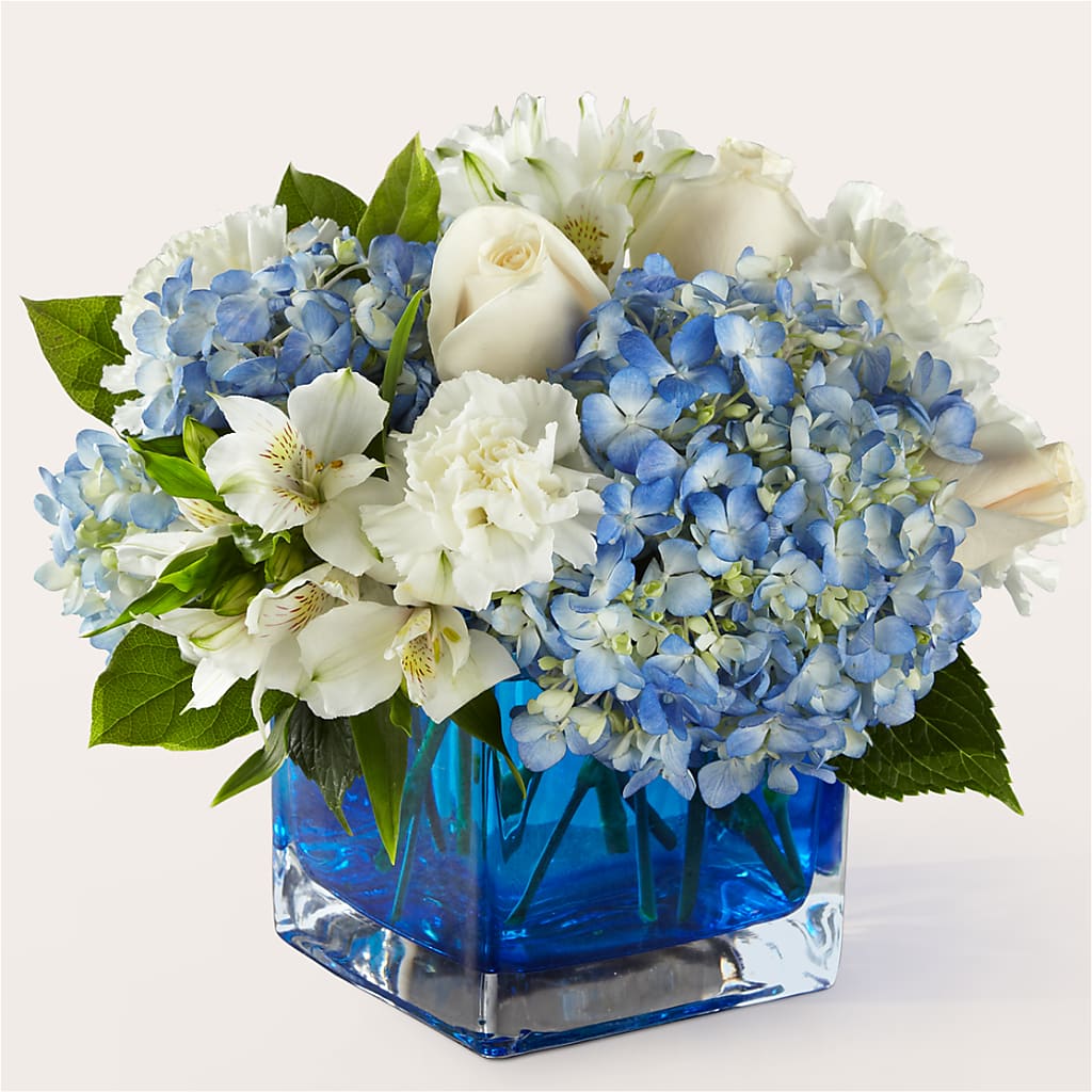 Soothing Waters Bouquet – Janette Florists Inc, Windsor ON