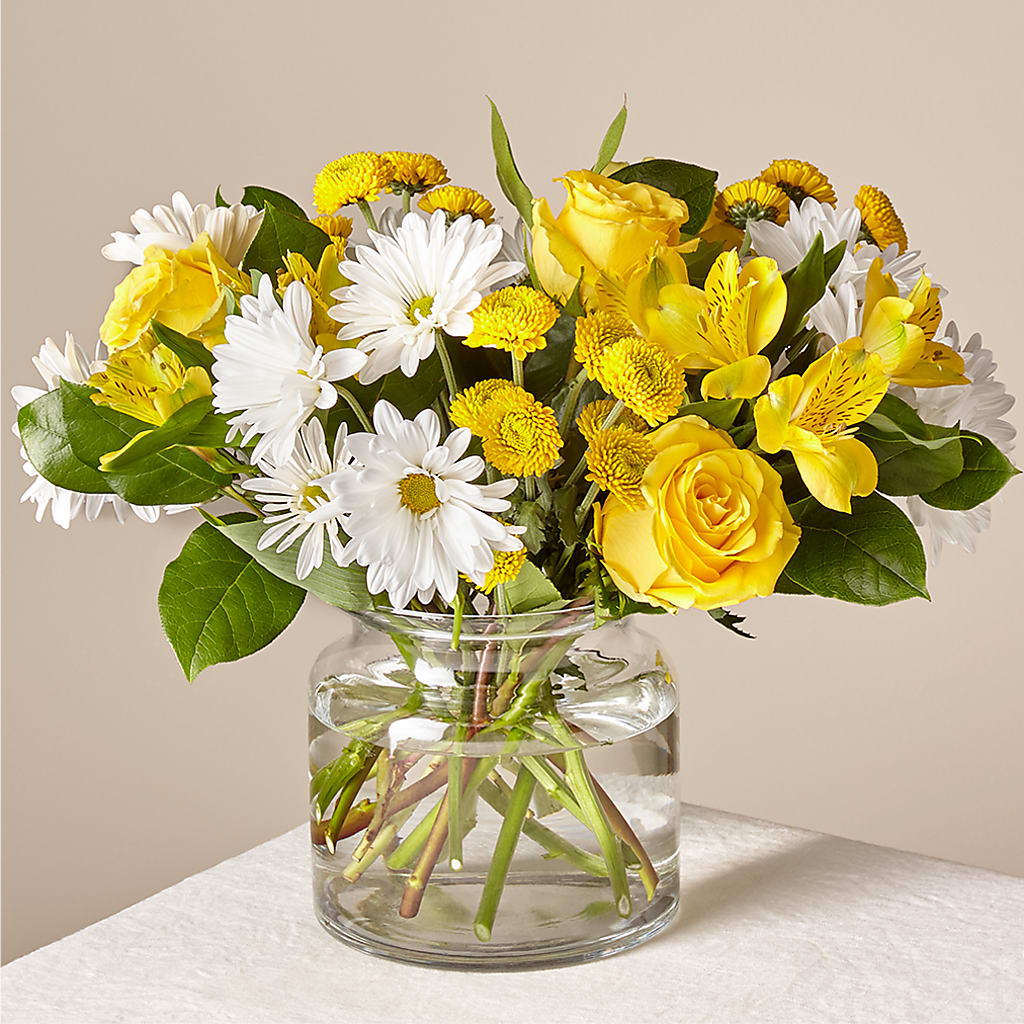 Sunny Sentiments Bouquet – Janette Florists Inc, Windsor ON