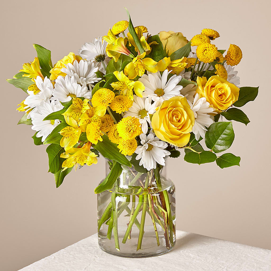 Sunny Sentiments Bouquet – Janette Florists Inc, Windsor ON