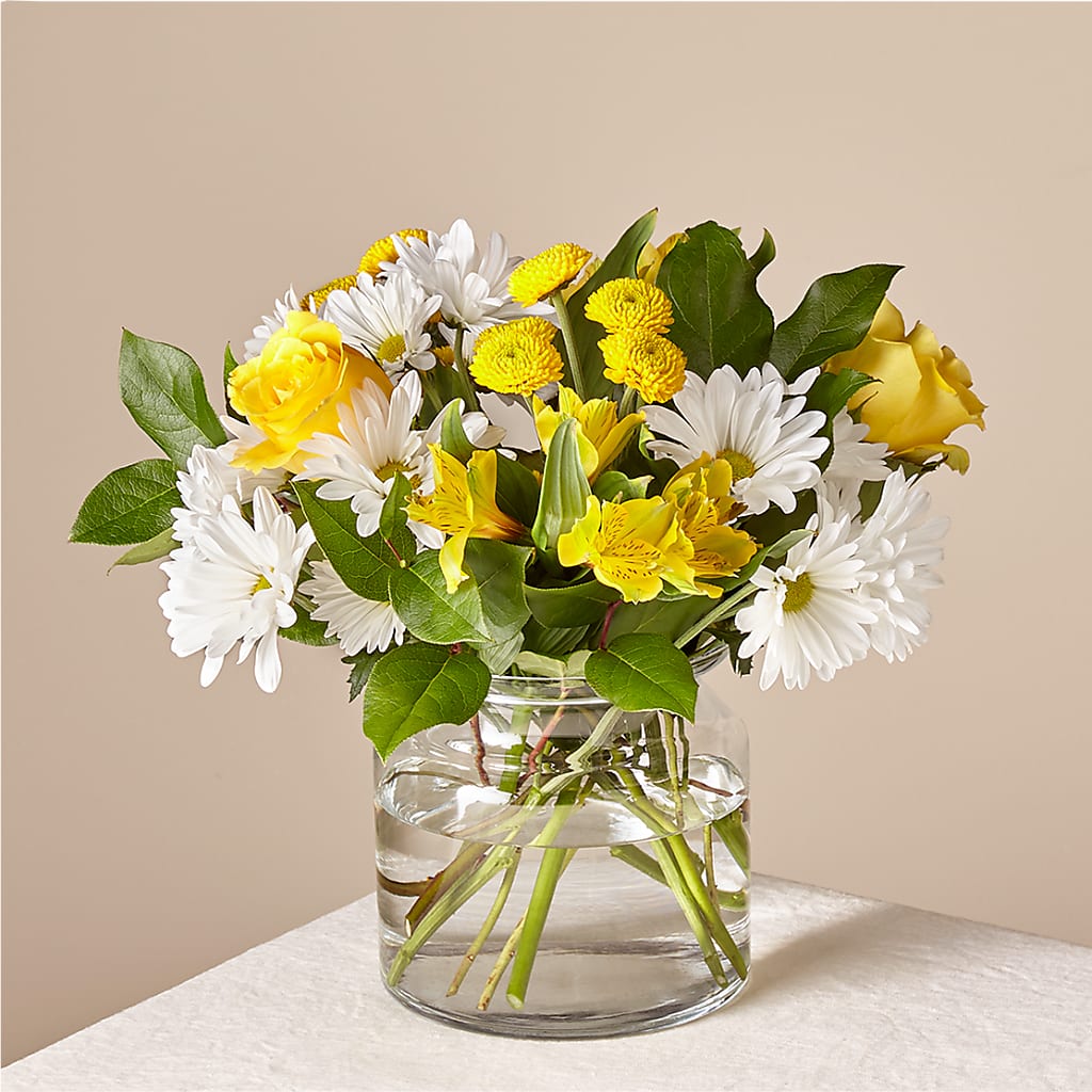Sunny Sentiments Bouquet – Janette Florists Inc, Windsor ON