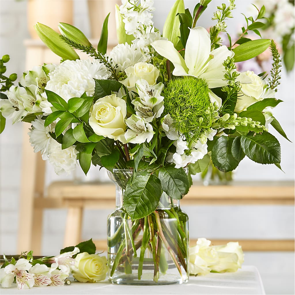 Classic Ivory – A Florist Original – Janette Florists Inc, Windsor ON