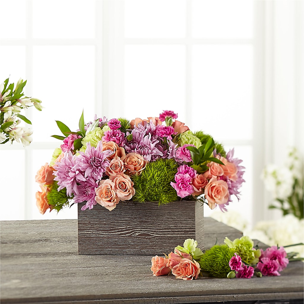 Simple Charm Bouquet –  Janette Florists Inc, Windsor ON