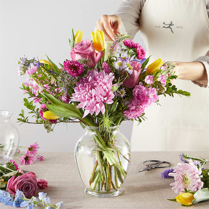 Pastel Tradition - A Florist Original –  Janette Florists Inc, Windsor ON