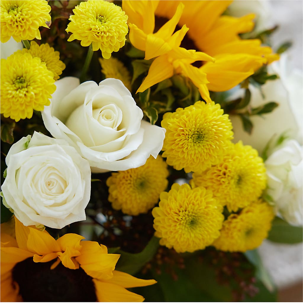 Luminous Morning Bouquet –  Janette Florists Inc, Windsor ON