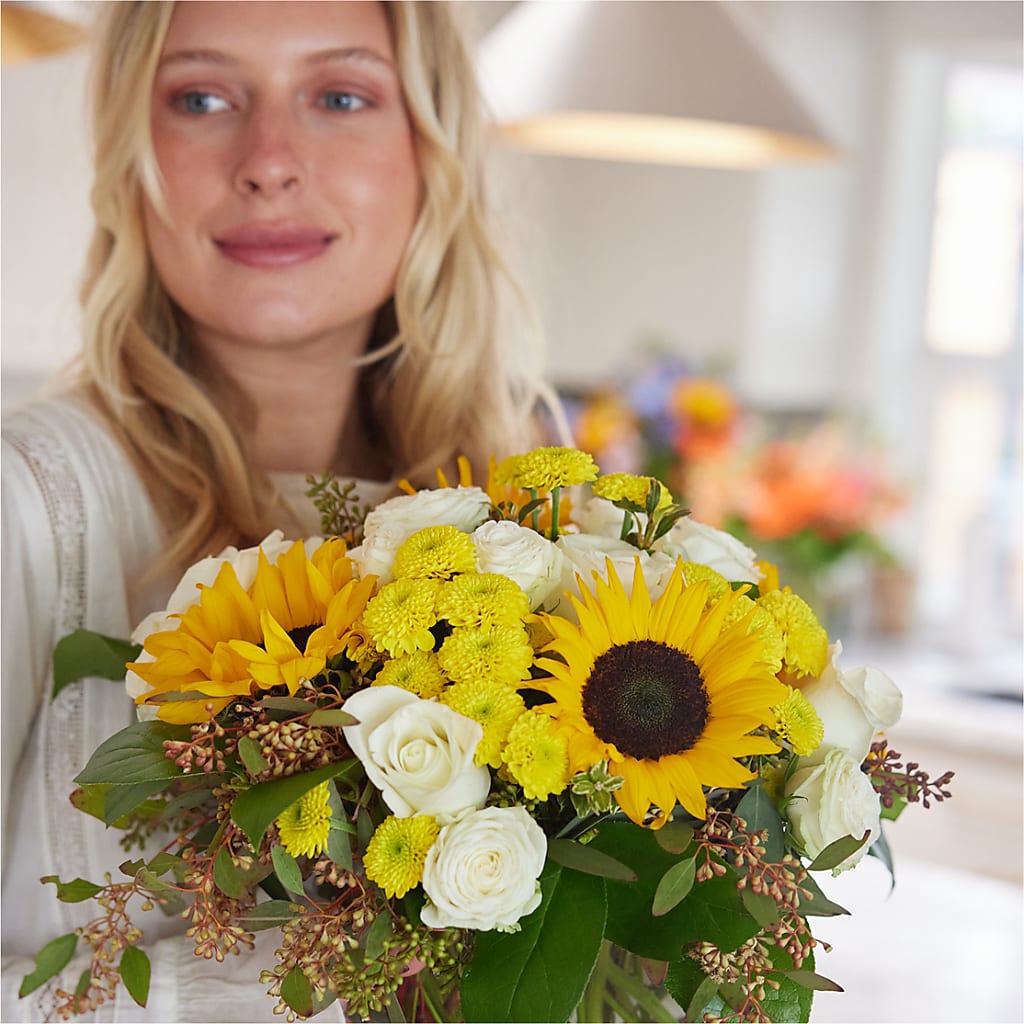 Luminous Morning Bouquet –  Janette Florists Inc, Windsor ON