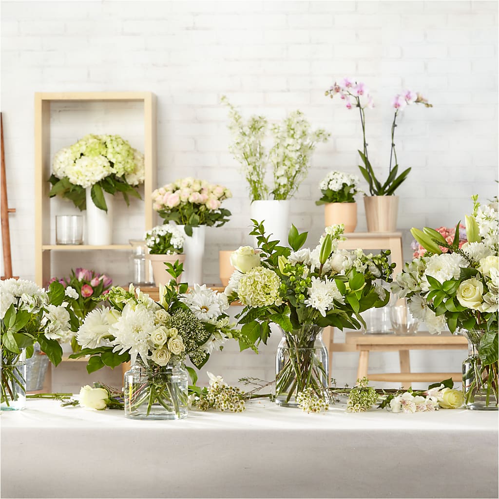 Classic Ivory – A Florist Original –  Janette Florists Inc, Windsor ON