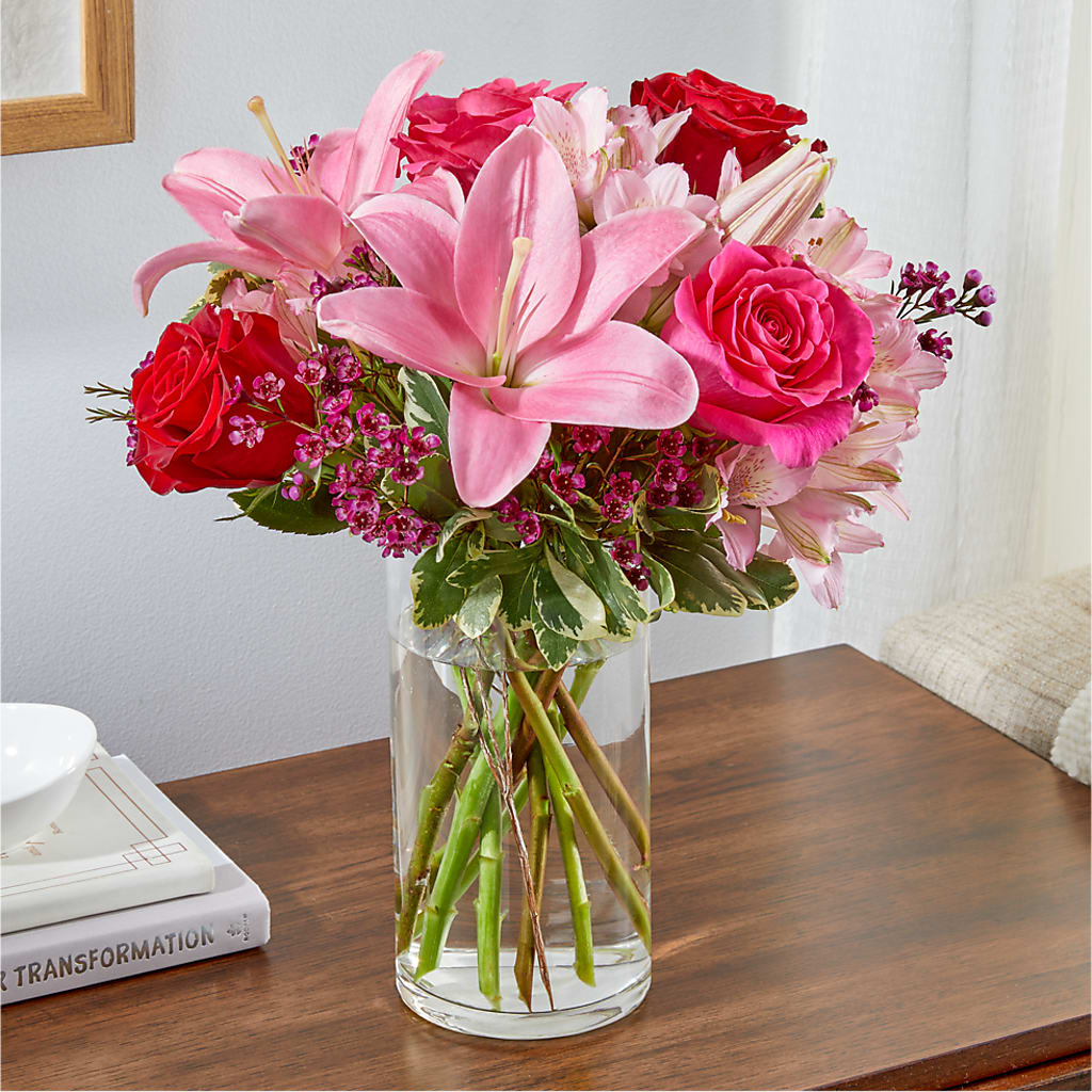 Lucky in Love Bouquet –  Janette Florists Inc, Windsor ON