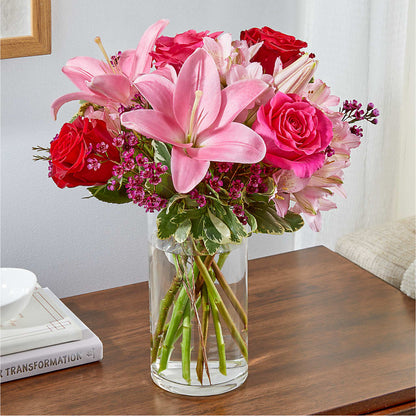 Lucky in Love Bouquet –  Janette Florists Inc, Windsor ON