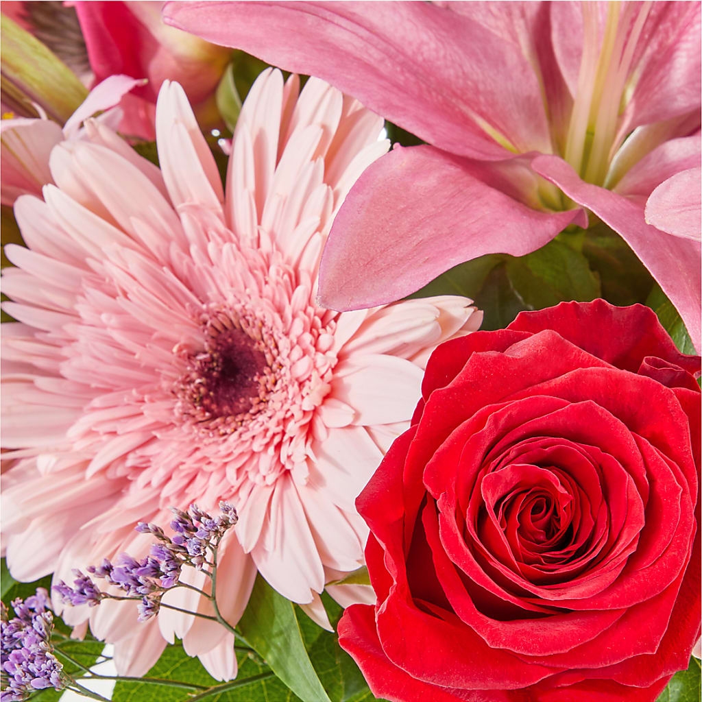 Lots of Love Bouquet –  Janette Florists Inc, Windsor ON