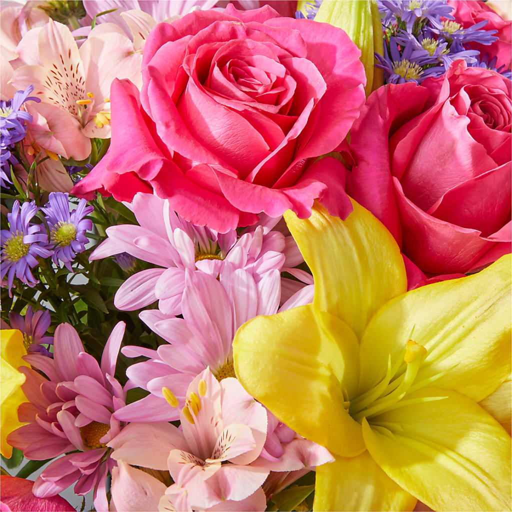 Sprinkles Bouquet –  Janette Florists Inc, Windsor ON