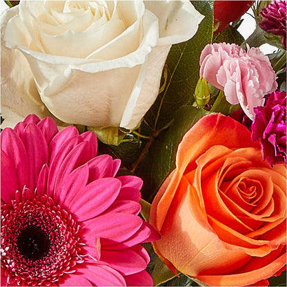 Smell the Roses Bouquet –  Janette Florists Inc, Windsor ON