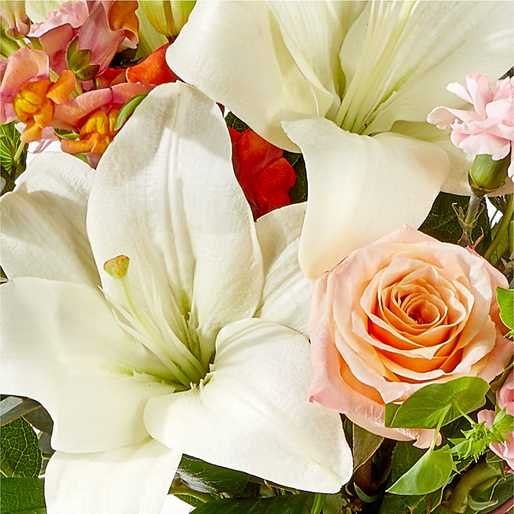 Grapefruit Splash Bouquet –  Janette Florists Inc, Windsor ON