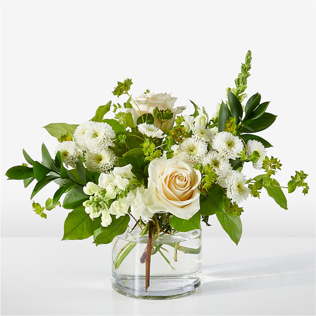 Hint of Vanilla Bouquet –  Janette Florists Inc, Windsor ON